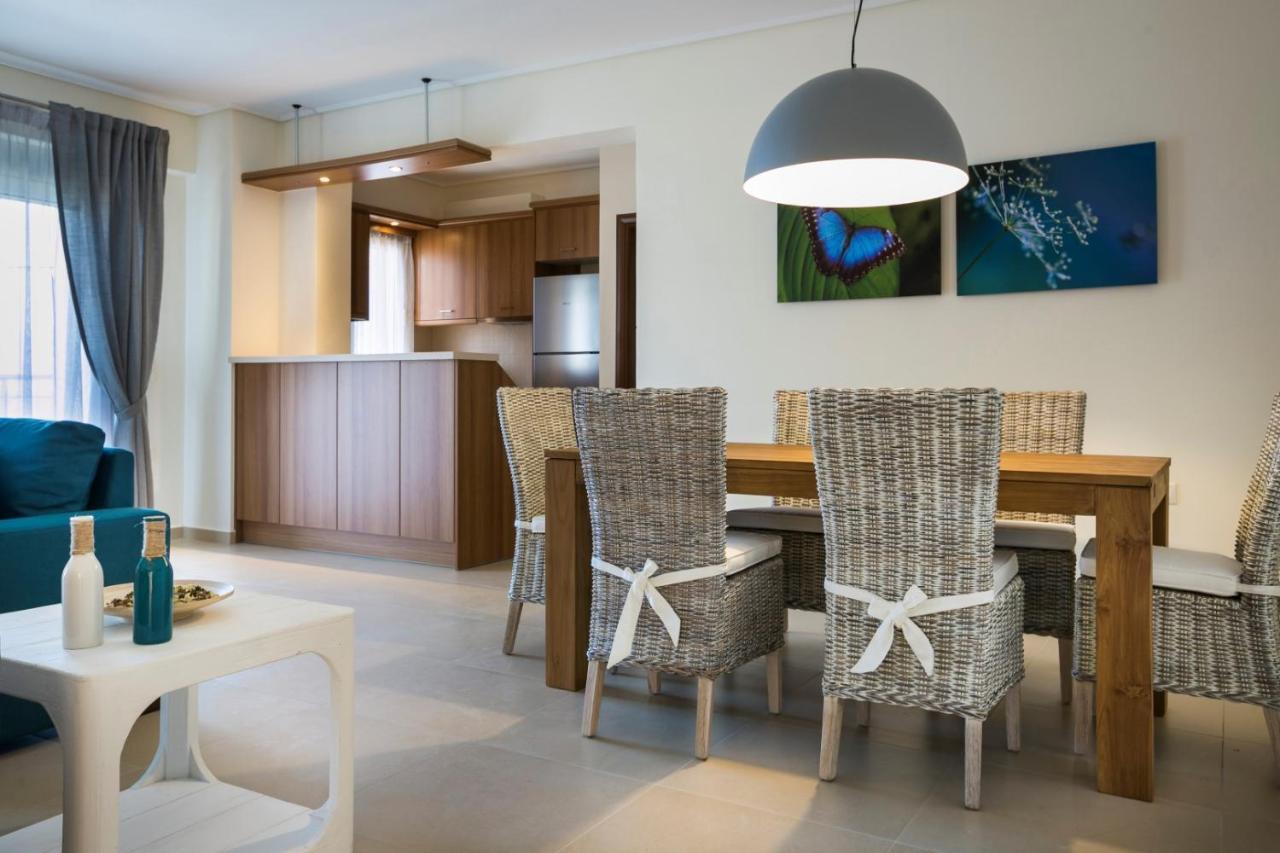 Eucalyptus Suite Sea View カラヴォミロス エクステリア 写真